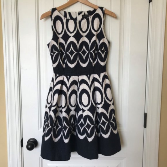 Boatneck Dress with Pockets - Picture 4 of 4